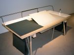 DM 1-2-2016 Stoly_2 Modulární pracovní stůl Homework umožňuje sestavit pracoviště podle individuálních požadavků zákazníka (Robin Grasby)