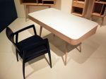 DM 1-2-2016 Stoly_5 Domácí pracovní stolek dánské firmy Naver Collection se snaží skloubit požadavky jak estetické, tak i funkční