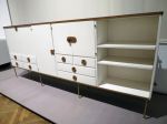 06 Úložný nábytek s barovou skříní, Vídeň, 1930, Haus&Garten, mahagon, bílý lak